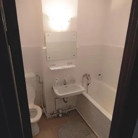 Apartament Militari, Apusului Διαμέρισμα *